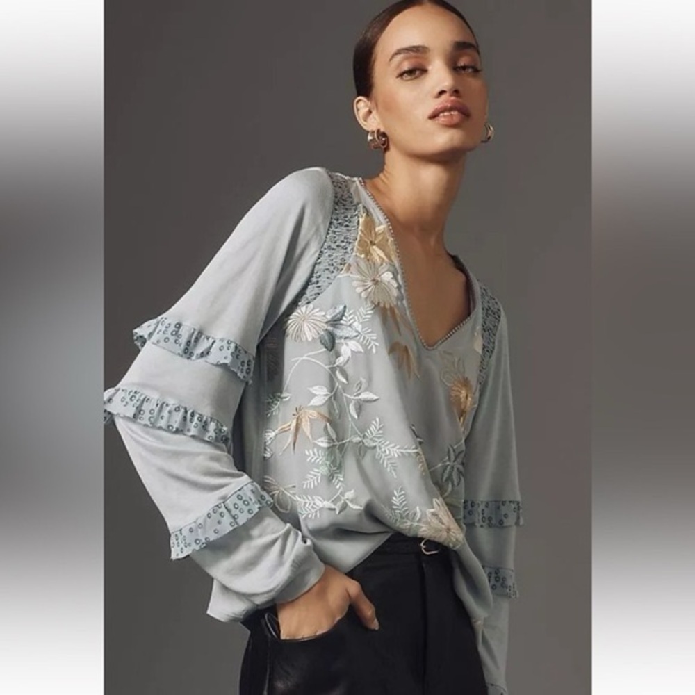 NWOT Anthropologie Tiny Frances Ruffle Sleeve Floral Embroidered Blouse Small